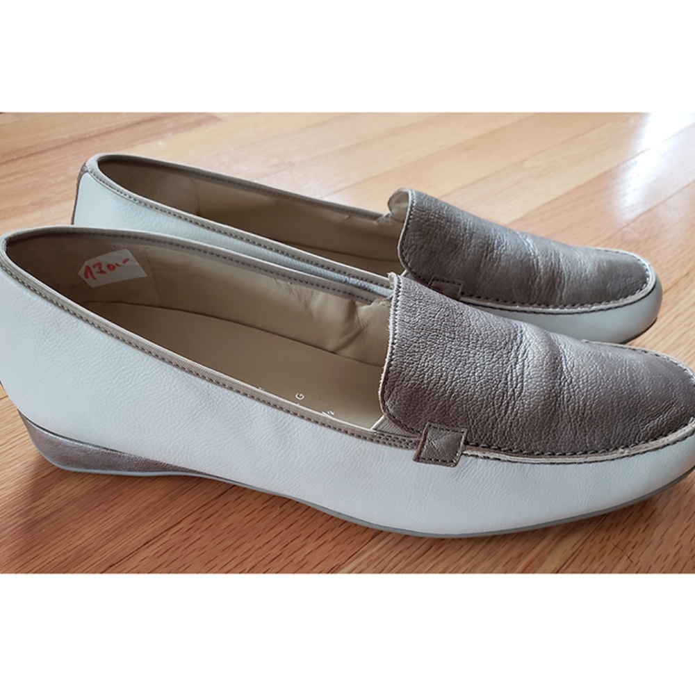 NWOB HASSIA PETRA-G FLATS MOCCASINS LOAFERS 10.5